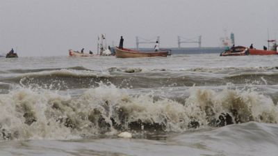 দেশের চার সমুদ্রবন্দরে ৩ নম্বর সতর্ক সংকেত