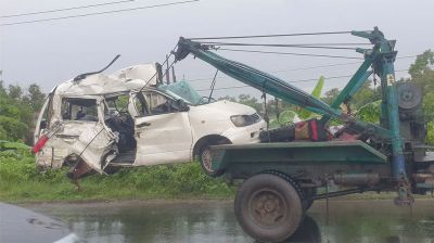 কুমিল্লায় বাস ও মাইক্রোবাস সংঘর্ষে শিশুসহ নিহত ৪