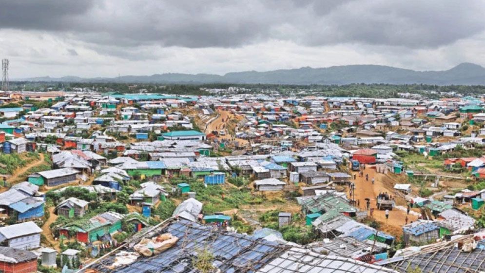 উখিয়ায় রোহিঙ্গা ক্যাম্পে গুলি করে একই পরিবারের ৩ জনকে হত্যা