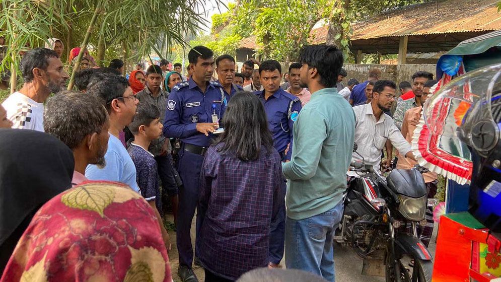 শ্রীপুরে পিকনিক বাস বিদ্যুতায়িত হয়ে বিশ্ববিদ্যালয়ের ৩ শিক্ষার্থীর মৃত্যু