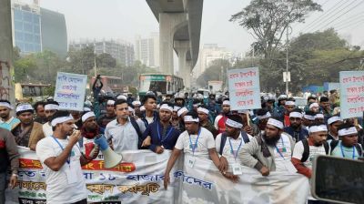 আন্দোলনে নামা বিদেশগামী কর্মীরা যাচ্ছেন প্রবাসী কল্যাণ মন্ত্রণালয়ের দিকে